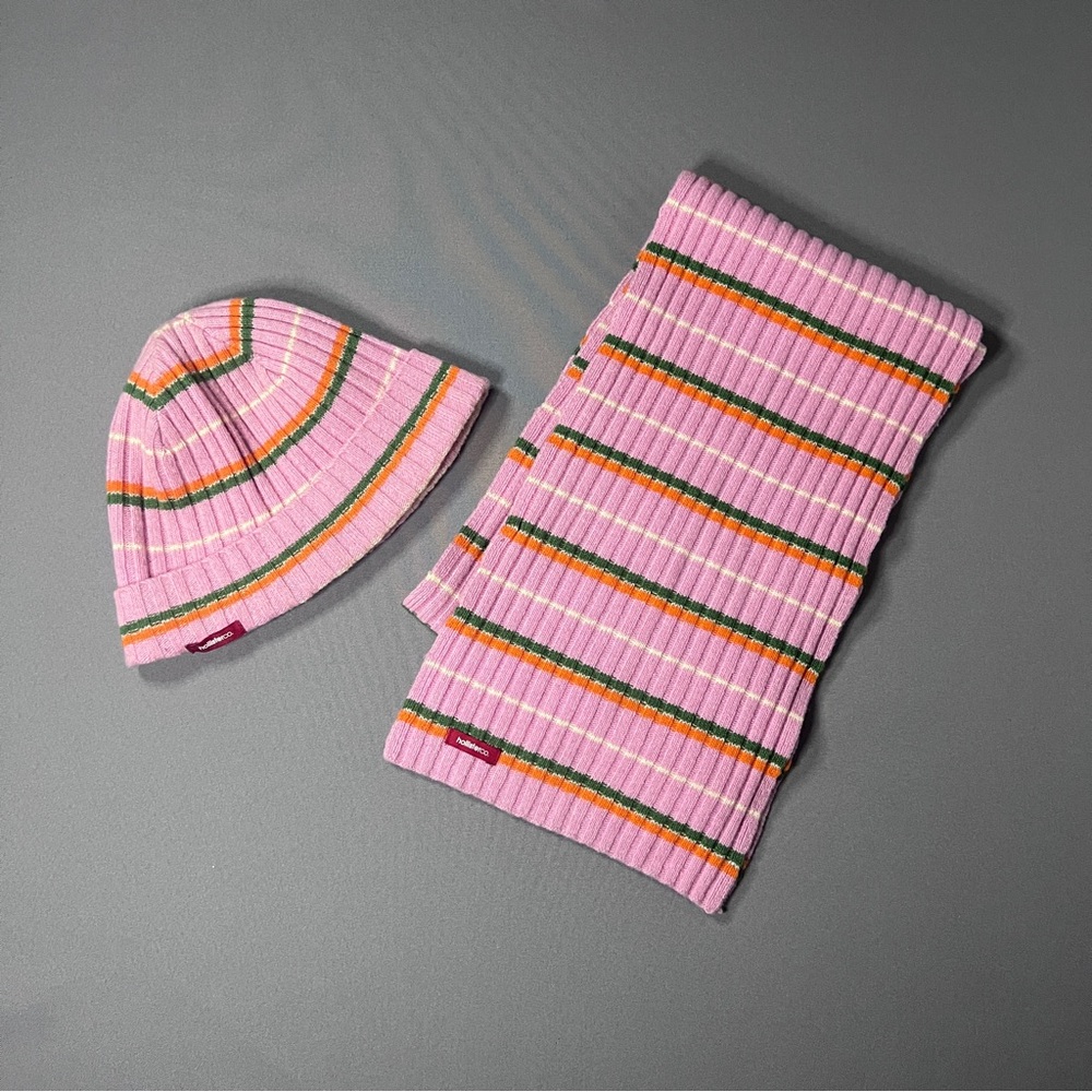Vintage Hollister Scarf Beanie set pink striped 79% lambswool